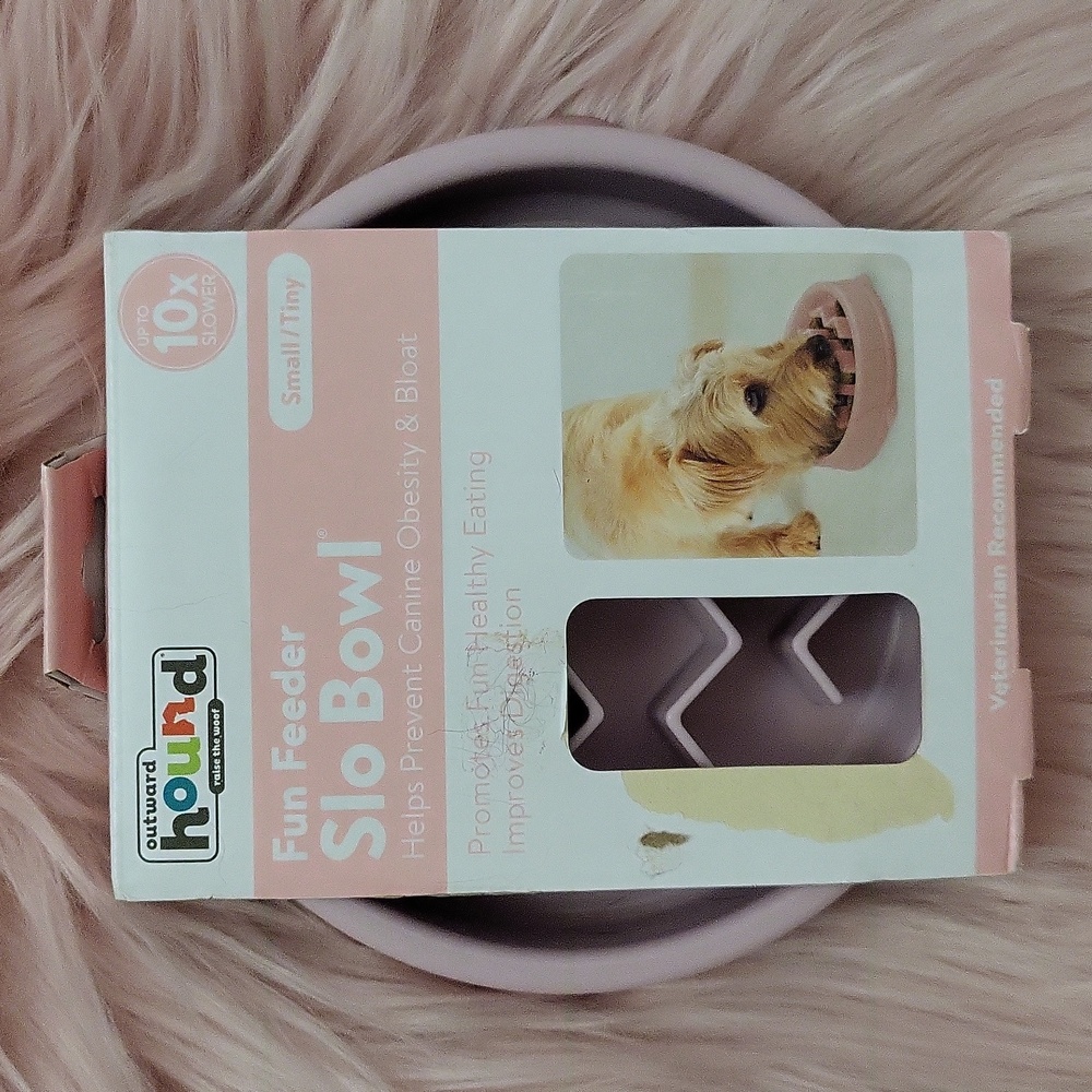 Brand New Dog/Cat Outward Hound Slo Bowl-S